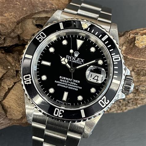 rolex 16610 ghiera girevole|rolex submariner date 16610.